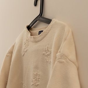 GAP sweater